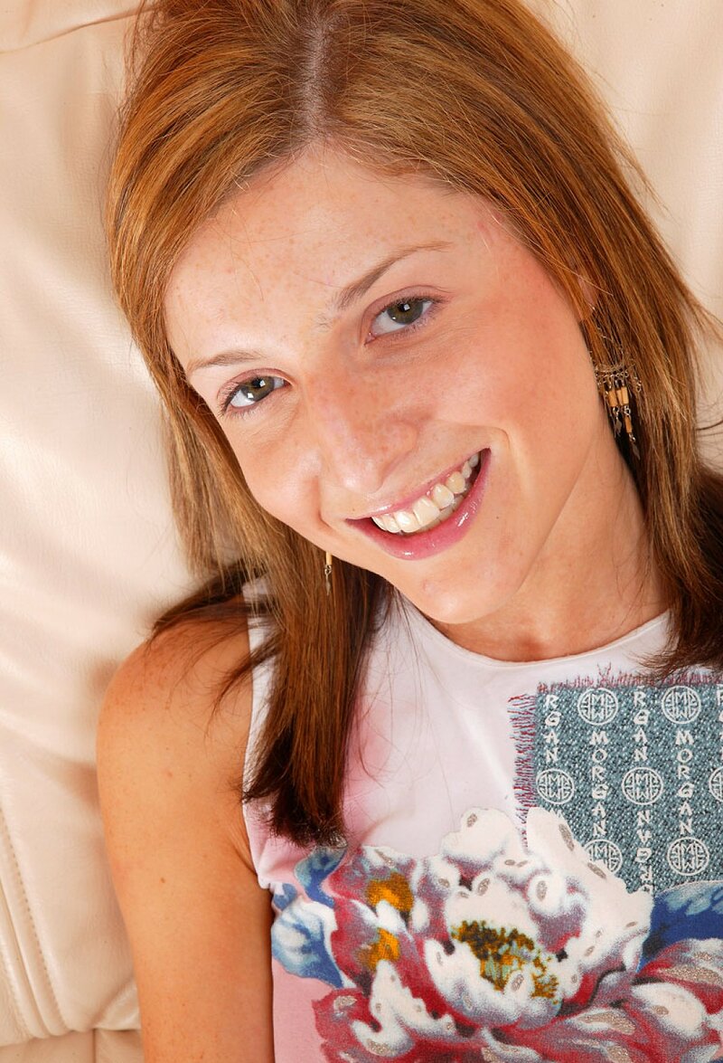 Дина, 22 года, 1 размер груди